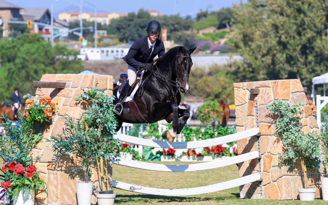 Grayson Pacelli Placed on Top in USHJA 3’3″ Hunter Seat Medal Final – West