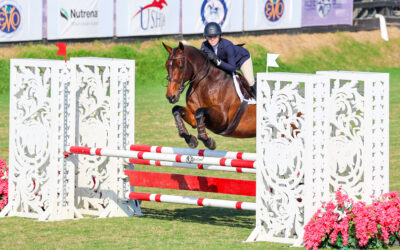 Emily Williams Wins USHJA 3’3” Adult Jumping Seat Medal Final – West